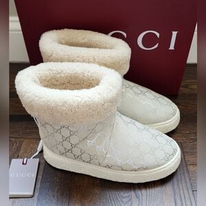 $1370 Brand New Gucci GG Women's Suede Bootie with Merino Lining G 37 US 7